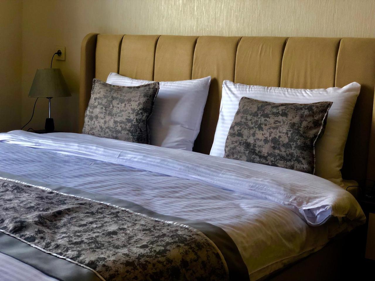 Tbili Hotel 第比利斯 外观 照片