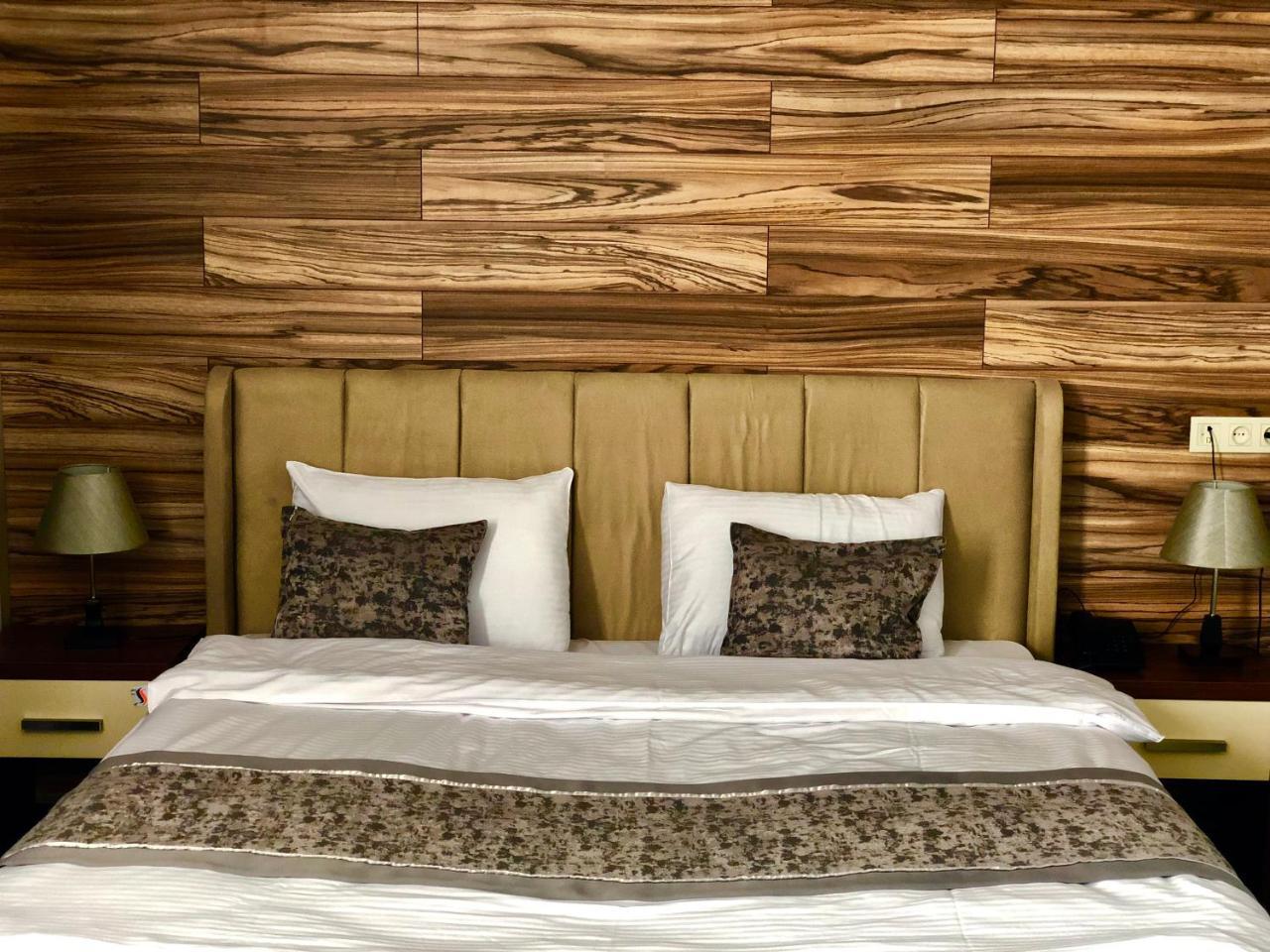Tbili Hotel 第比利斯 外观 照片