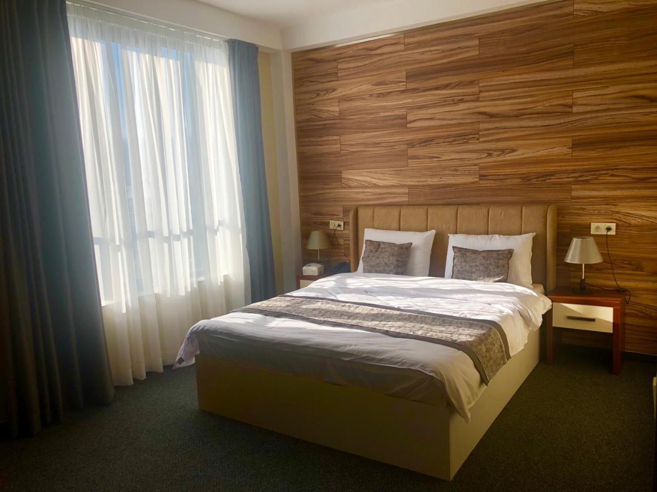 Tbili Hotel 第比利斯 外观 照片