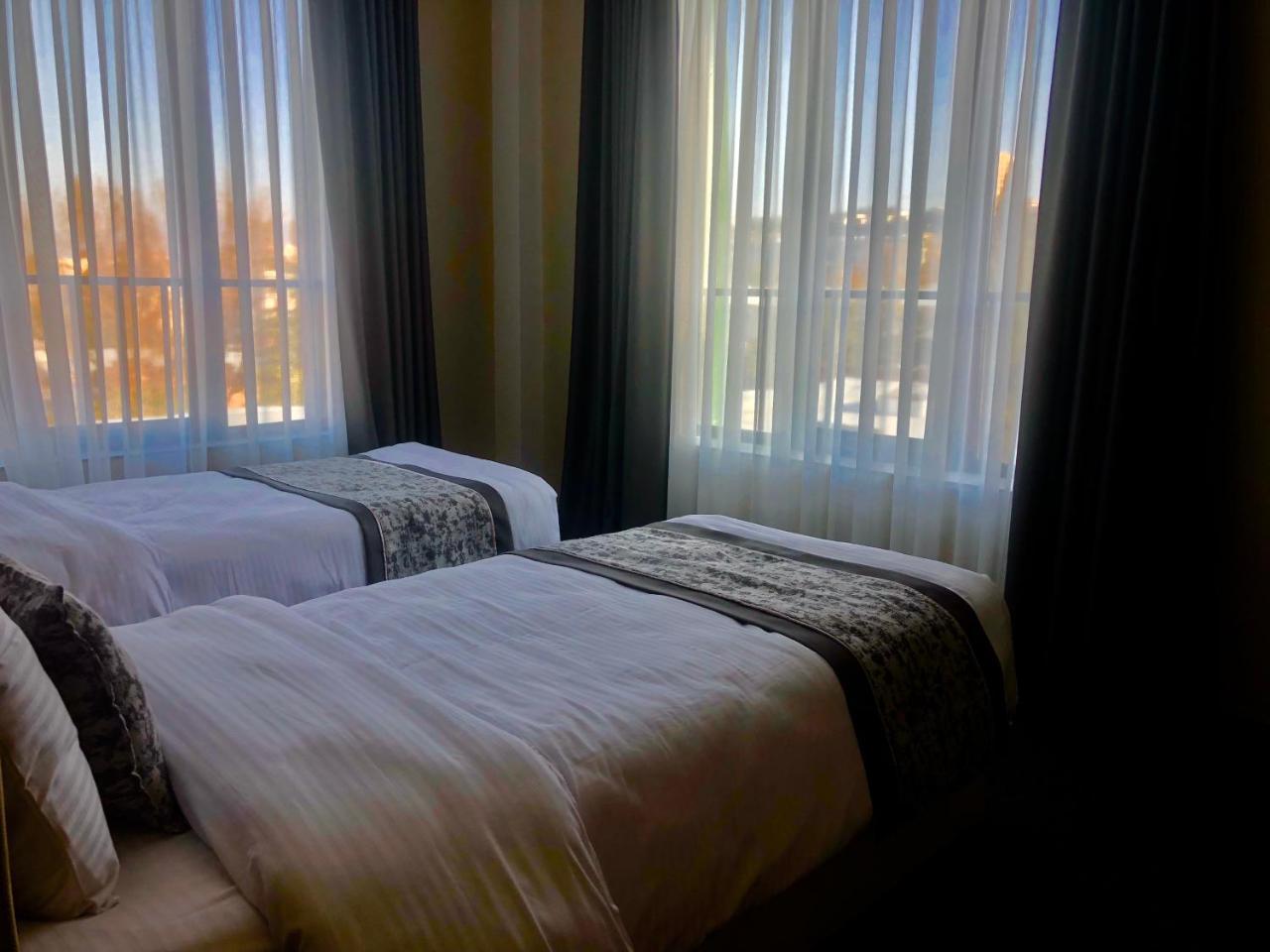 Tbili Hotel 第比利斯 外观 照片